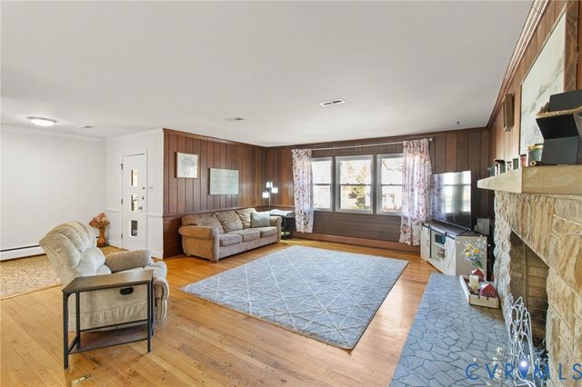 12324 Windsor Rd, Chester, VA 23831