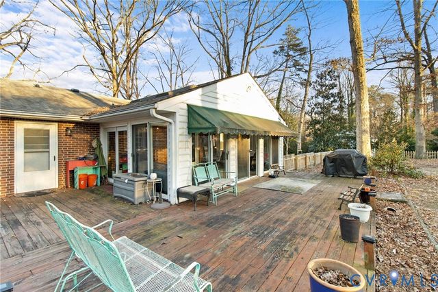 12324 Windsor Rd, Chester, VA 23831