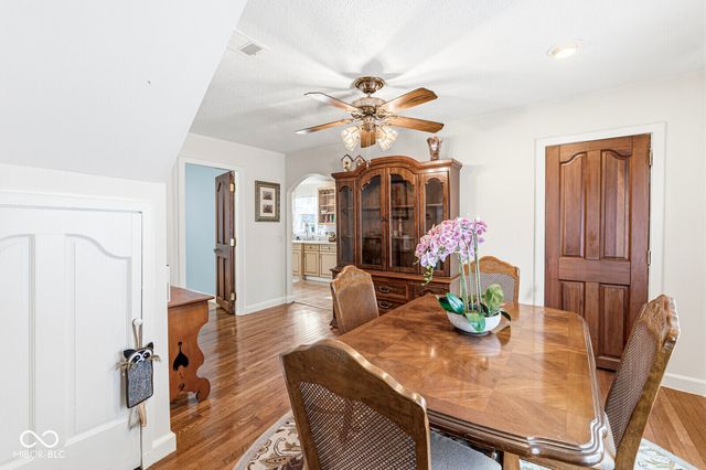 1329 S G Street, Elwood, IN 46036