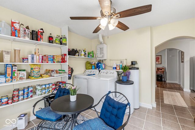 1329 S G Street, Elwood, IN 46036