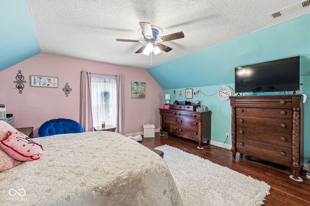 1329 S G Street, Elwood, IN 46036