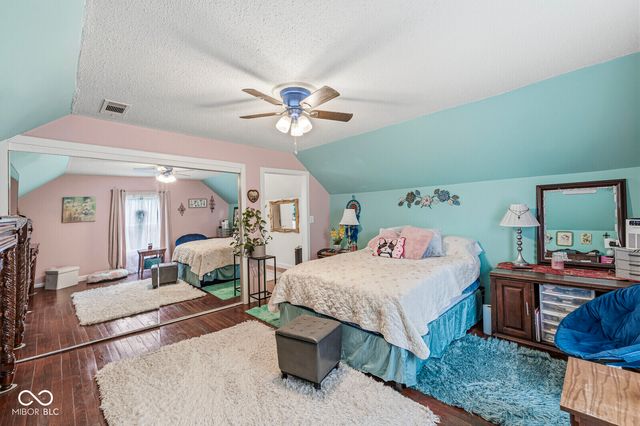1329 S G Street, Elwood, IN 46036