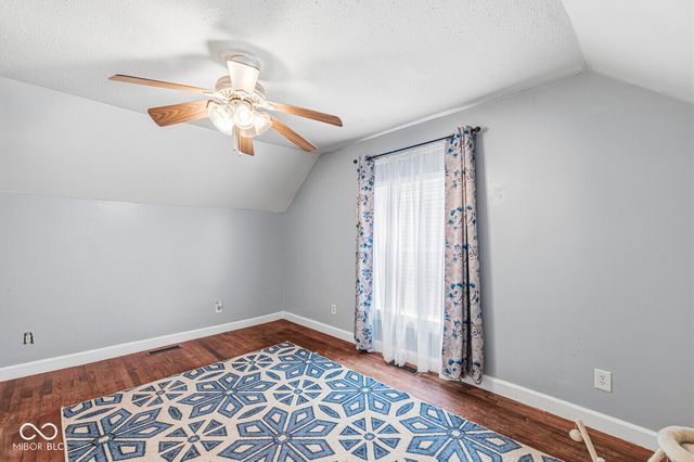 1329 S G Street, Elwood, IN 46036