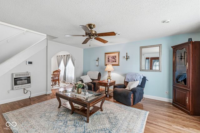 1329 S G Street, Elwood, IN 46036
