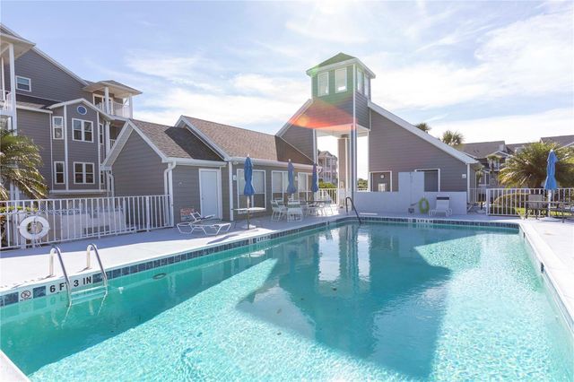 5727 BISCAYNE COURT 302, New Port Richey, FL 34652