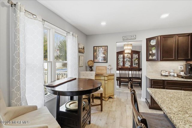 8 Moss Haven Way, Howell, NJ 07731