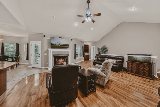 20 Hambleton Drive, Bella Vista, AR 72714