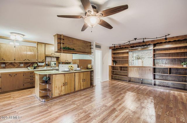 8202 E Montecito Avenue, Scottsdale, AZ 85251