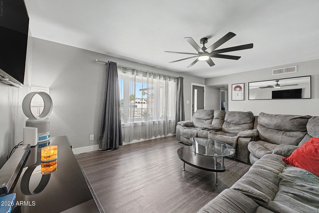 3421 W PERSHING Avenue, Phoenix, AZ 85029 — photo 4