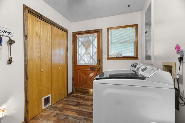 206 Meadow Lane Drive, Kissee Mills, MO 65680