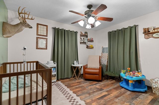 206 Meadow Lane Drive, Kissee Mills, MO 65680