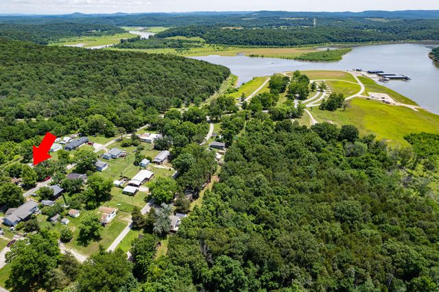 206 Meadow Lane Drive, Kissee Mills, MO 65680
