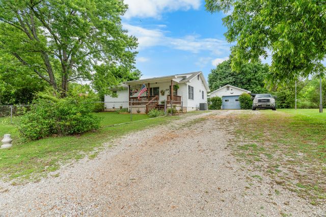 206 Meadow Lane Drive, Kissee Mills, MO 65680