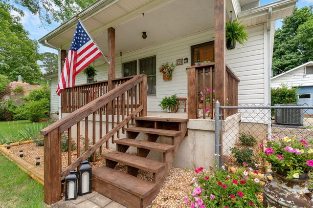 206 Meadow Lane Drive, Kissee Mills, MO 65680