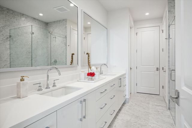 5656 San Felipe Street 601, Houston, TX 77056