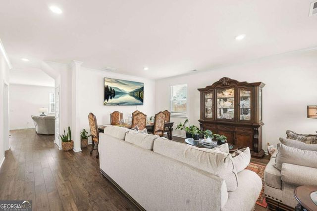 458 Blue Juniper Circle, Loganville, GA 30052