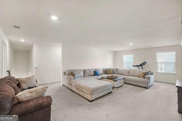 458 Blue Juniper Circle, Loganville, GA 30052