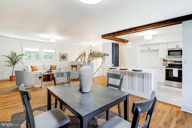 180 REESER RD, Camp Hill, PA 17011