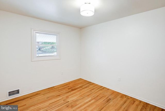 180 REESER RD, Camp Hill, PA 17011