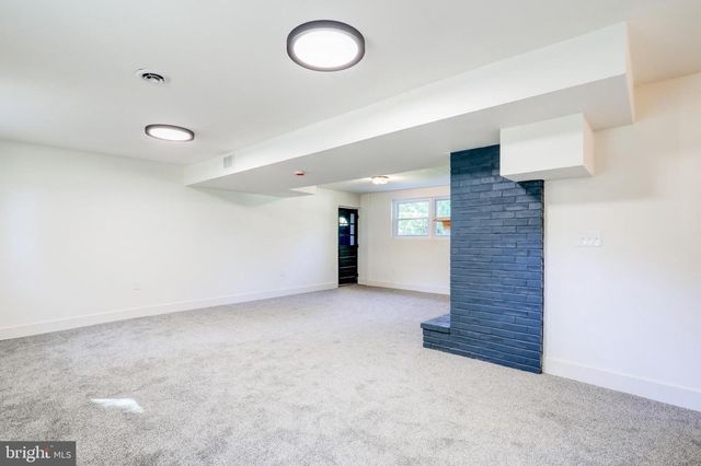 180 REESER RD, Camp Hill, PA 17011