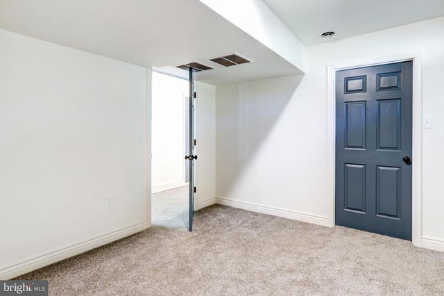 180 REESER RD, Camp Hill, PA 17011