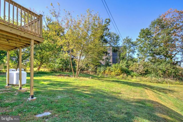 180 REESER RD, Camp Hill, PA 17011