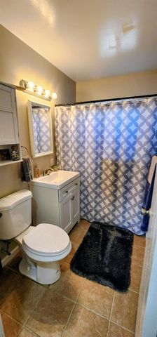5300 Valparaiso, Sacramento, CA 95841