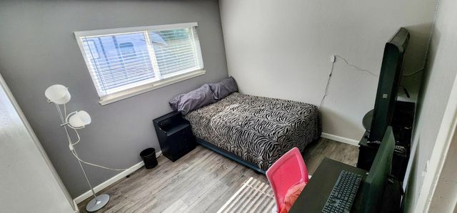 5300 Valparaiso, Sacramento, CA 95841