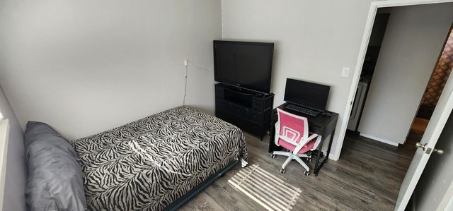 5300 Valparaiso, Sacramento, CA 95841