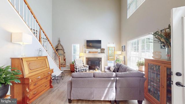 43295 ARDMORE ST, Ashburn, VA 20147