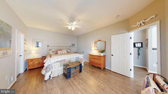 43295 ARDMORE ST, Ashburn, VA 20147