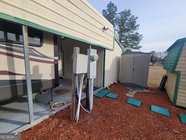 108 Daughtry Drive, Alma, GA 31510