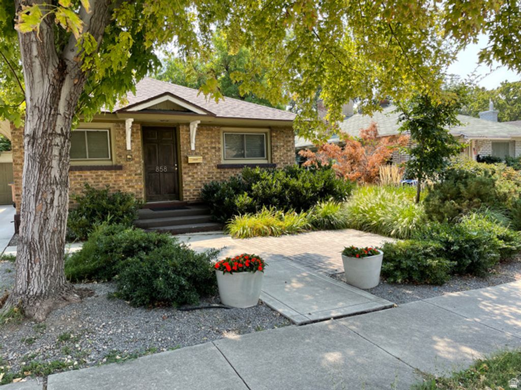 858 E ELM AVE, Salt Lake City, UT 84106