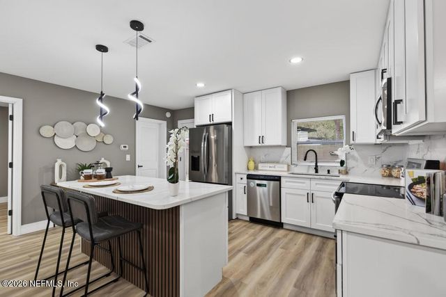 609 WREN Road, Jacksonville, FL 32216