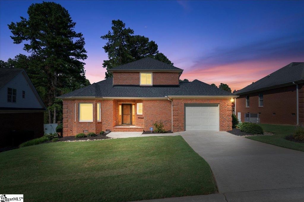 108 Commons Drive, Easley, SC 29642