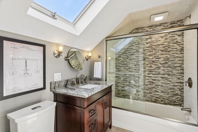 108 Kendall St, Walpole, MA 02081