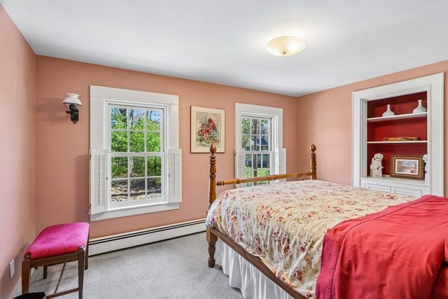 108 Kendall St, Walpole, MA 02081