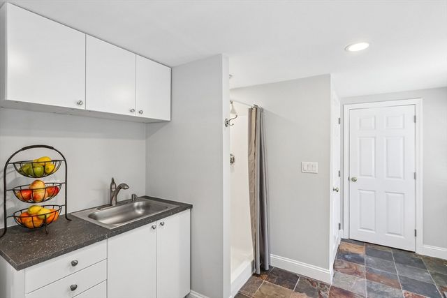 108 Kendall St, Walpole, MA 02081