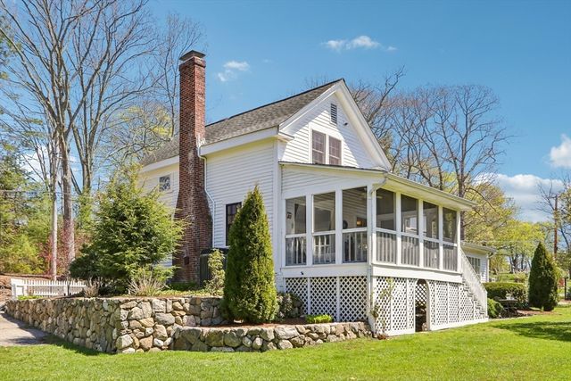 108 Kendall St, Walpole, MA 02081