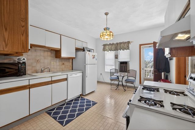 19 Bradford St, Everett, MA 02149