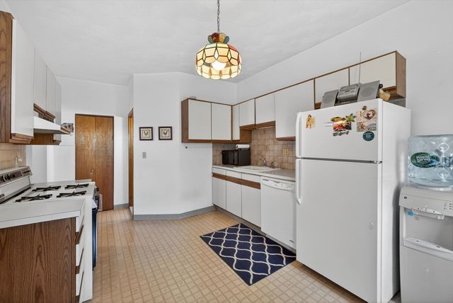 19 Bradford St, Everett, MA 02149