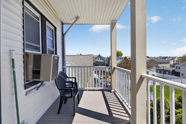 19 Bradford St, Everett, MA 02149
