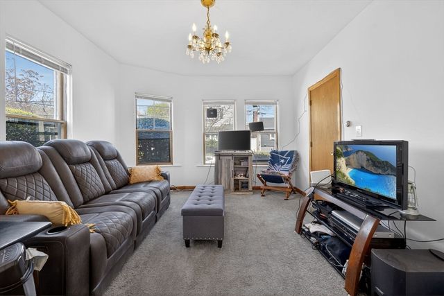 19 Bradford St, Everett, MA 02149