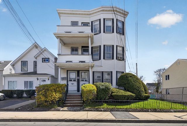 19 Bradford St, Everett, MA 02149