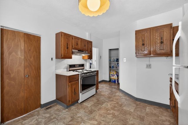 19 Bradford St, Everett, MA 02149