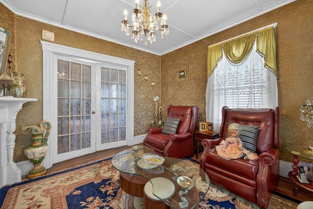 19 Bradford St, Everett, MA 02149