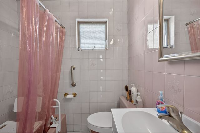 19 Bradford St, Everett, MA 02149