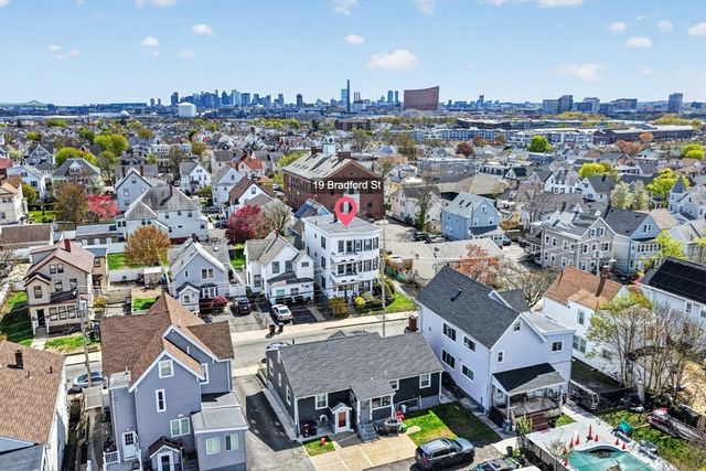 19 Bradford St, Everett, MA 02149