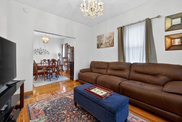 19 Bradford St, Everett, MA 02149