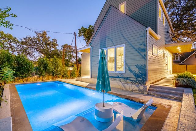 2105 Enfield RD A, Austin, TX 78703